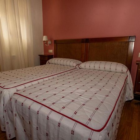 Apartamento Casa Laiglesia Uncastillo Habitación foto